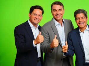ACM Neto reafirma apoio a Flávio Bolsonaro e promete atenção especial à Bahia