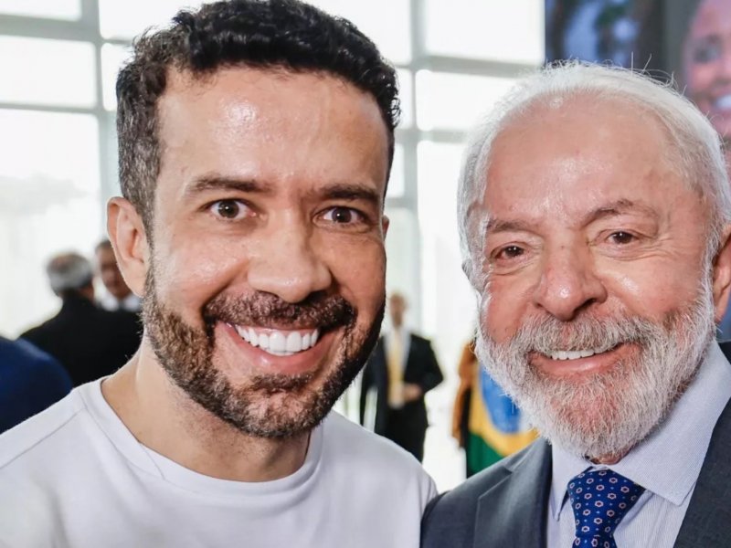 “Caiu a censura!”, comemora Janones após decisão do TSE sobre canal de Lula