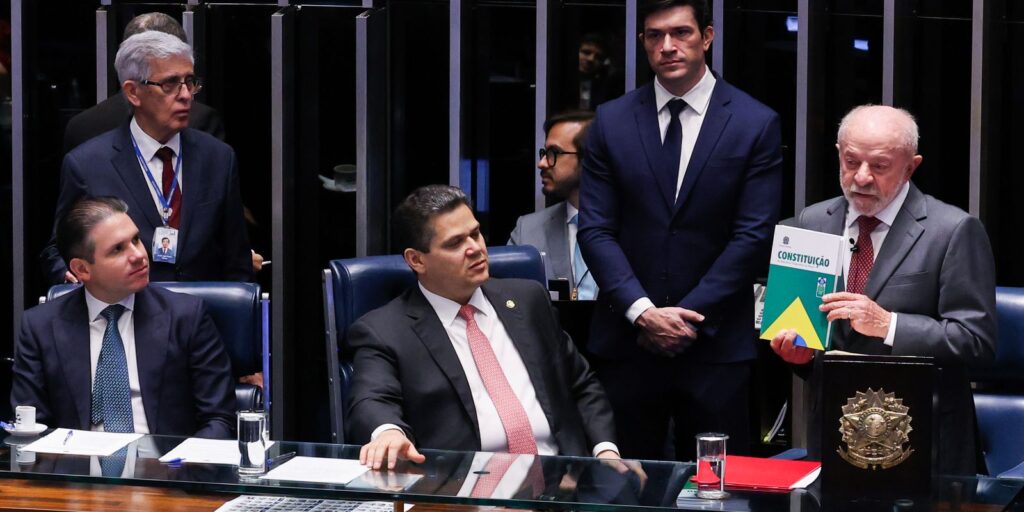 Congresso promulga emenda de aposentadoria especial de agente de saúde