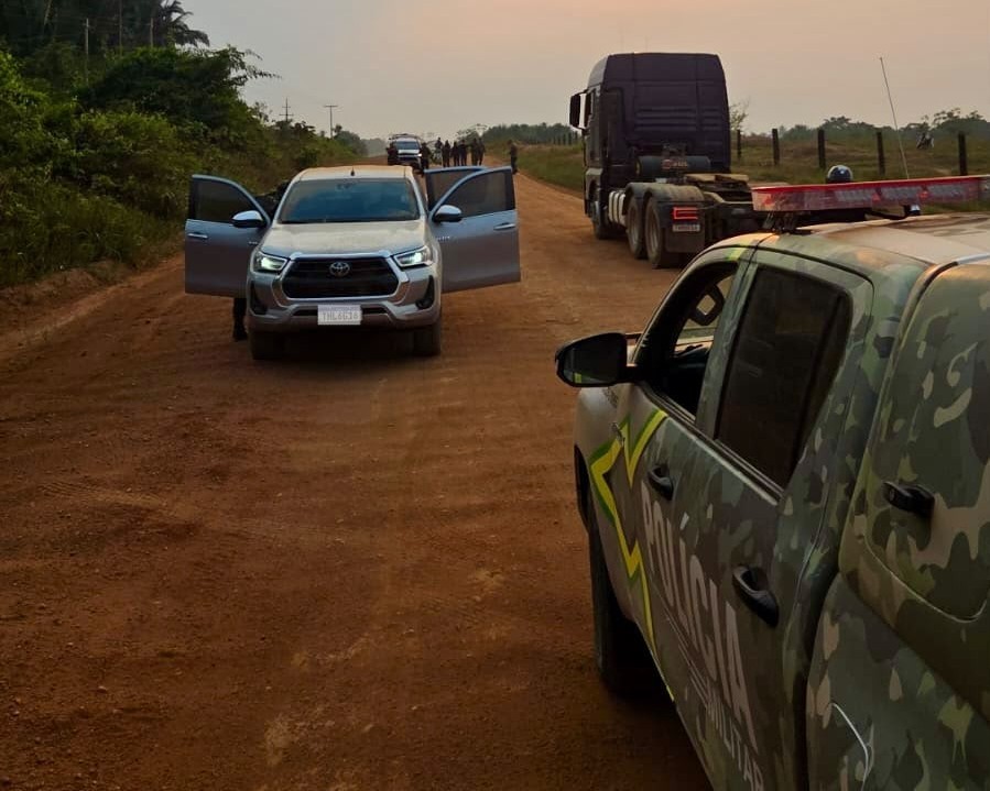 Operação recupera três veículos roubados que seriam levados para Guajará-Mirim - Polícia