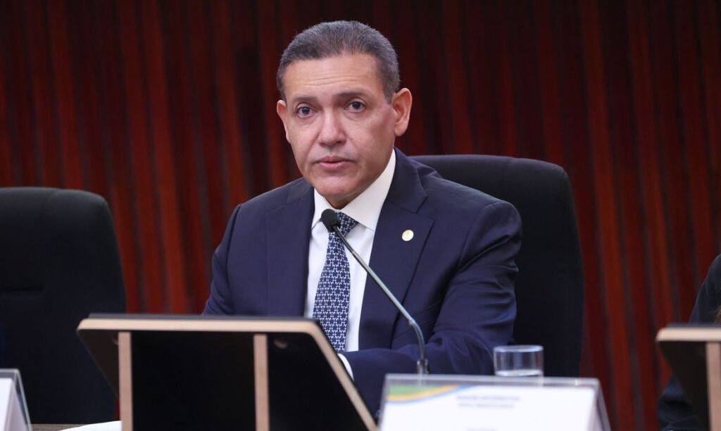 Ministro Nunes Marques suspende postagens ilegais contra campanha de Lula – Eleições