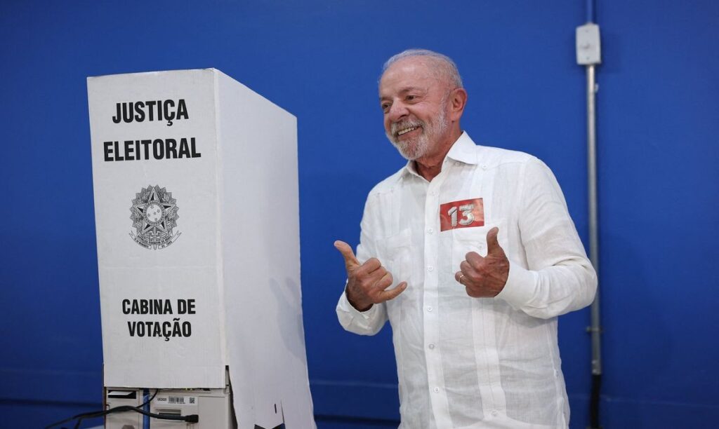 Lula é reeleito presidente do Brasil – Eleições