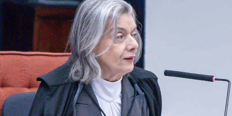 Ministra rejeita ação que pedia transporte interestadual na eleição