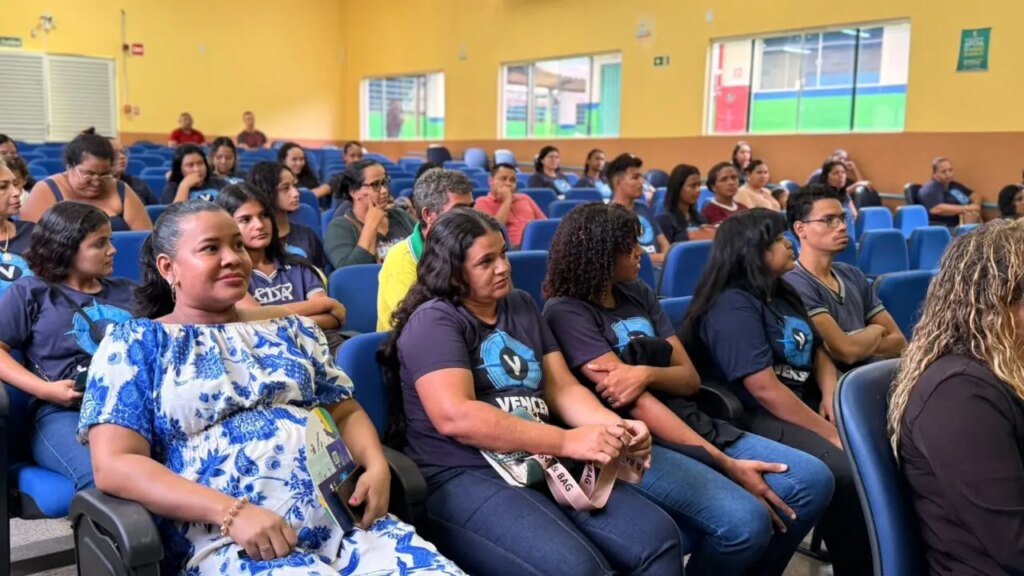 Assistência Social - Governo de RO entrega kits profissionais e certificados do Programa Vencer a 124 concluintes - Governo do Estado de Rondônia