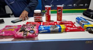 Adolescente de 14 anos é apreendida suspeita de furtar doces e chocolates em mercado de Porto Velho