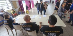Apesar das fortes chuvas, eleições seguem tranquilas em São Paulo