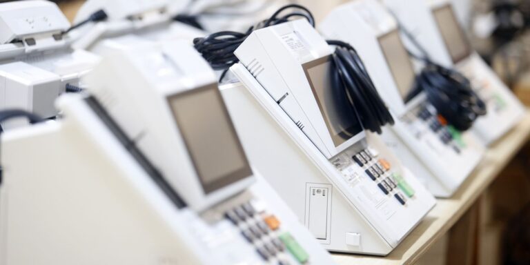 Estado de SP começa a preparar mais de 114 mil urnas para o 2º turno