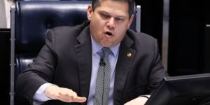 Alcolumbre vai promulgar fim da escala 6×1 nesta sexta