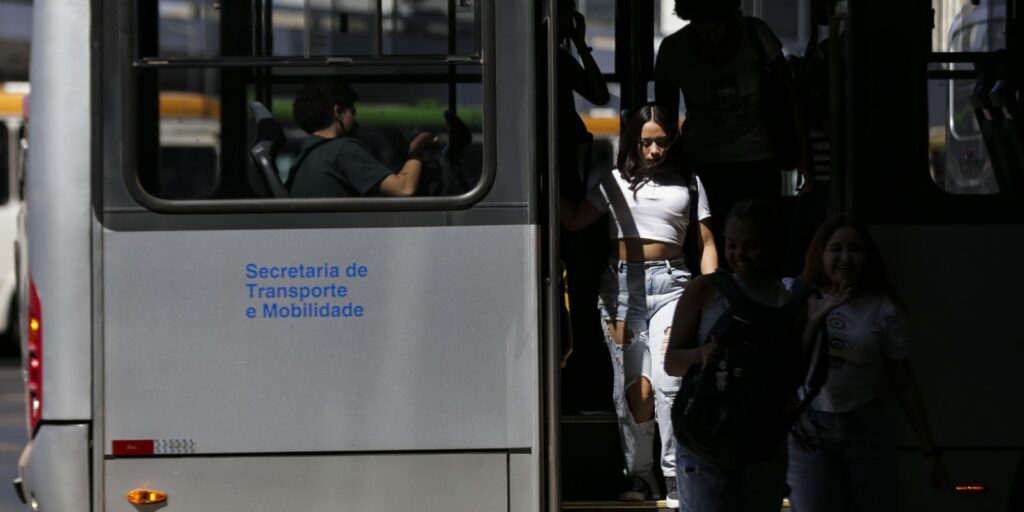 Governo envia ao Congresso proposta de tarifa zero no transporte