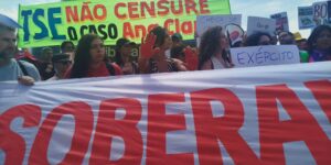 Caso Ana Clara: ativistas protestam no TSE contra decisão de Mendonça